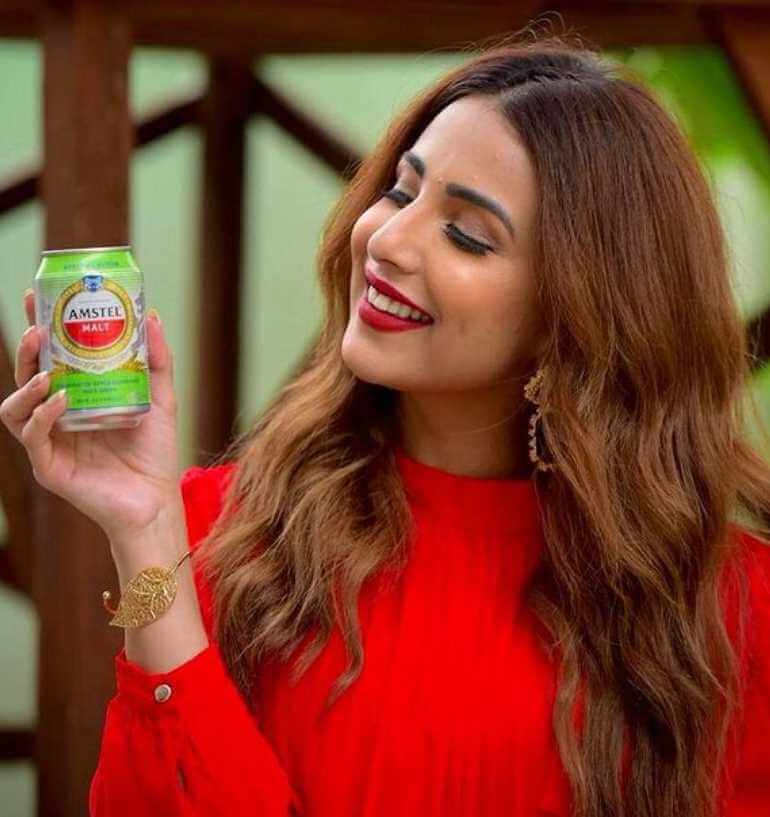 Ushna Shah with commercials Ad.