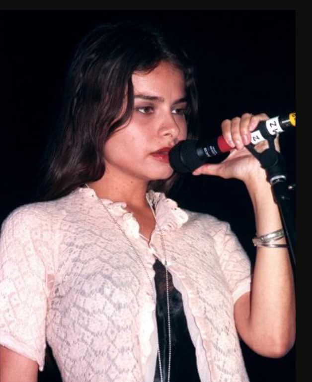 Hope Sandoval Picture