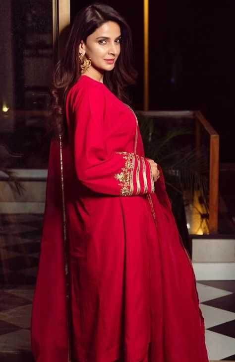 Saba Qamar Red Color Dress Image