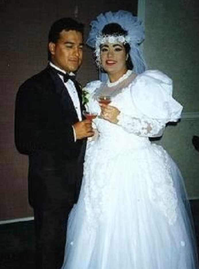 Bill Arriaga with Suzette Quintanilla wedding Photo