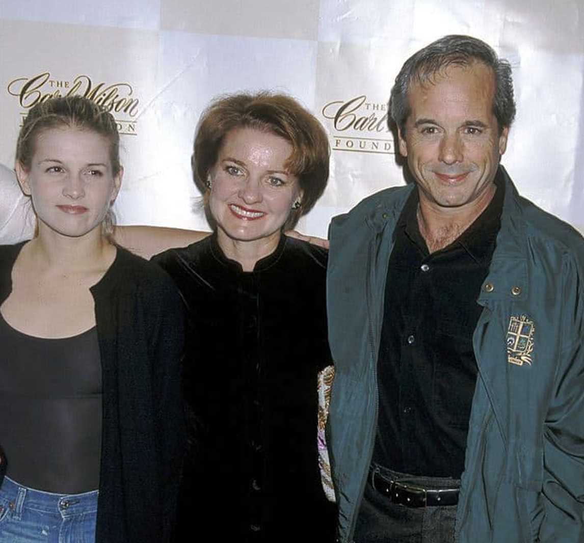 Haley Arnaz with her father and mother Photo