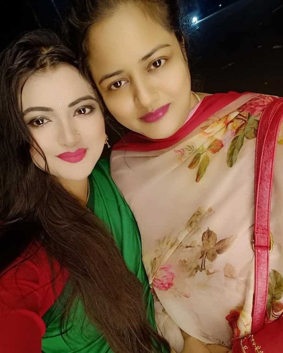 Humayra Subah with her mother photo