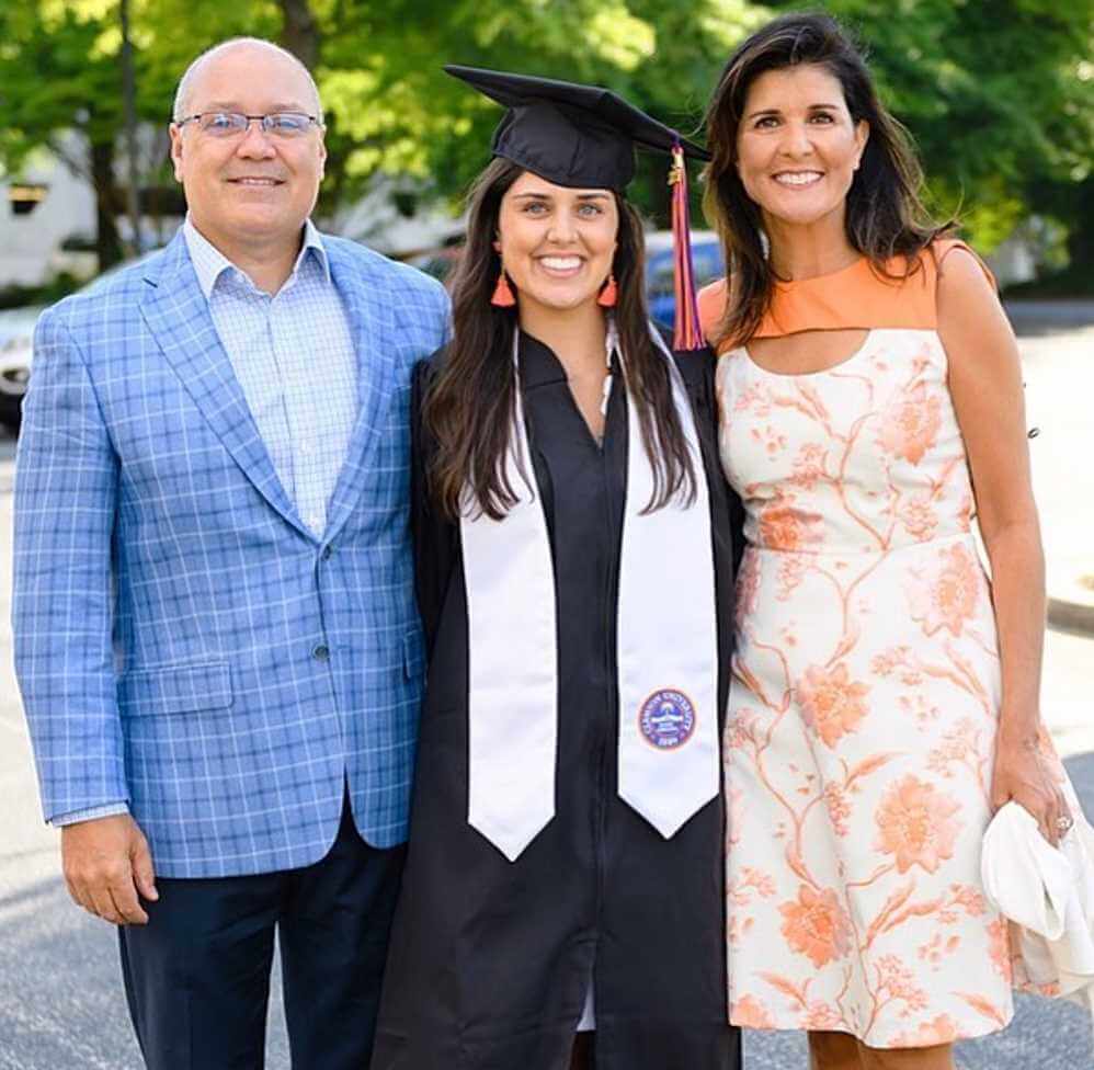 Nikki Haley with her daughter and husband pic