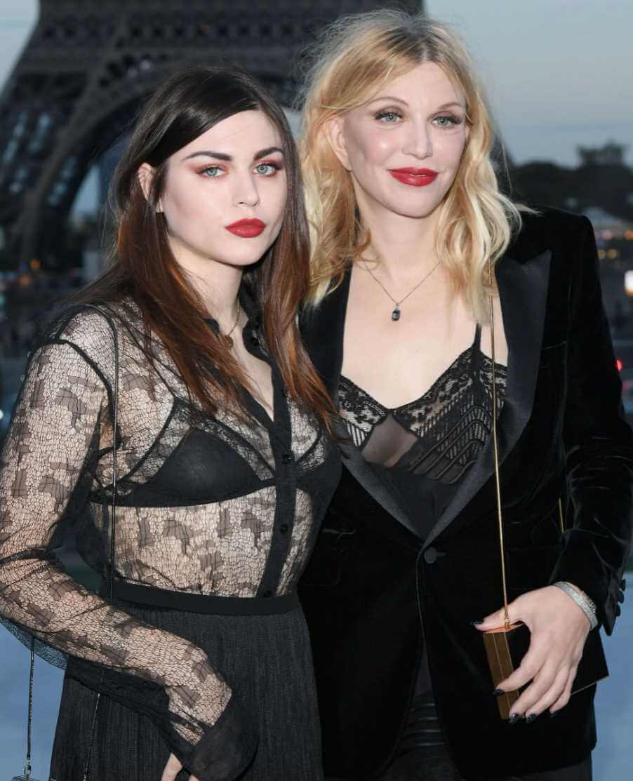 Courtney Love with her daughter photo
